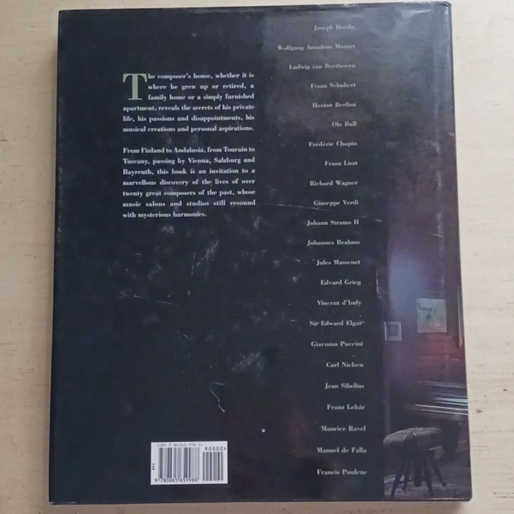 Hardcover explore elegant